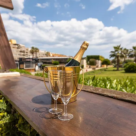 Lagoon Moderno Con Terraza Privada En El Pueblo Naturista * Agde